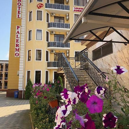 Hotel Palermo Kobuleti Esterno foto