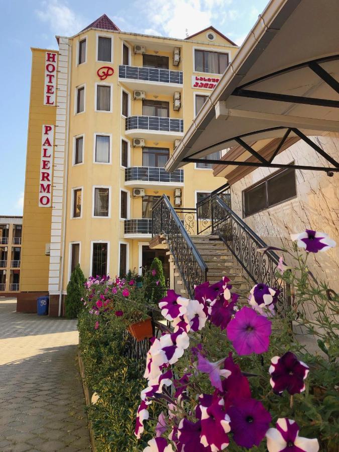 Hotel Palermo Kobuleti Esterno foto