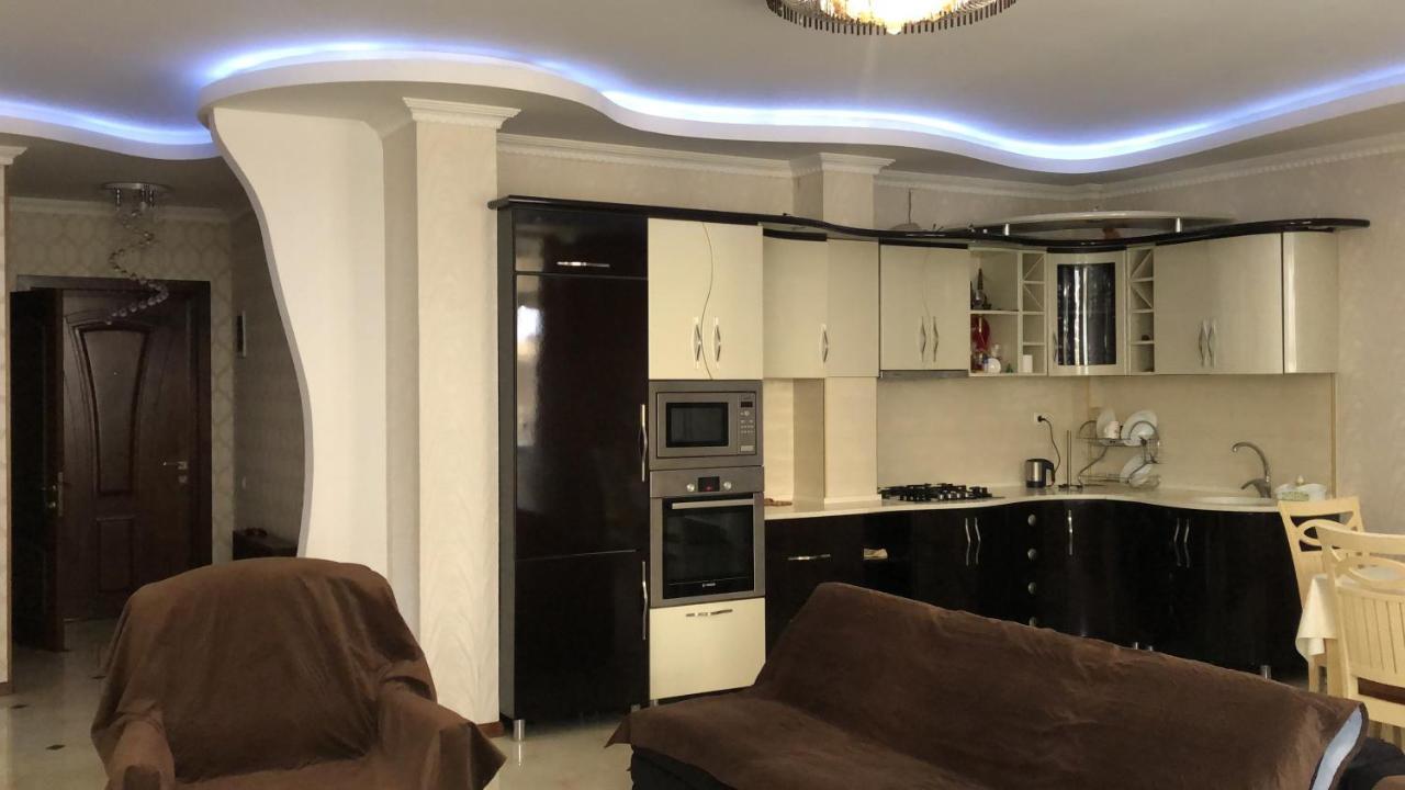Hotel Palermo Kobuleti Esterno foto