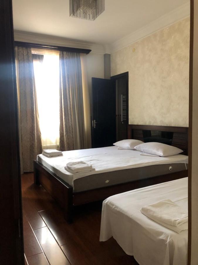 Hotel Palermo Kobuleti Esterno foto
