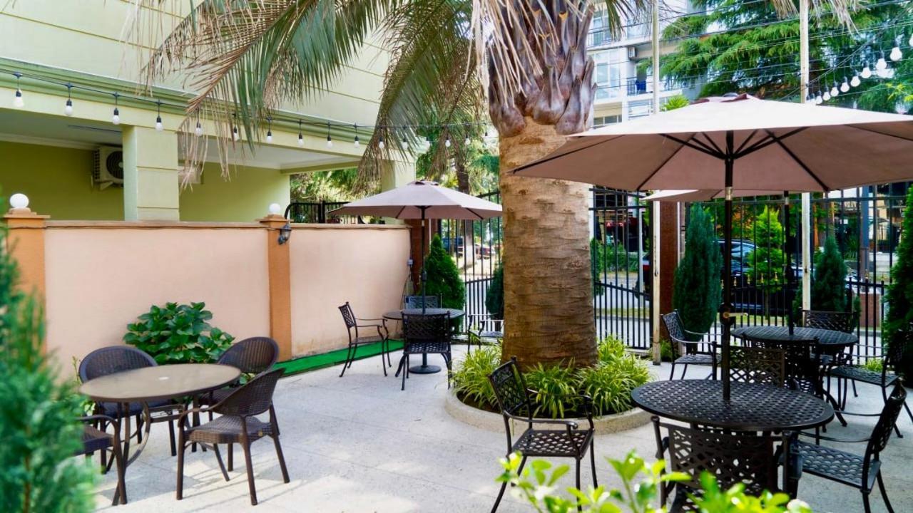 Hotel Palermo Kobuleti Esterno foto