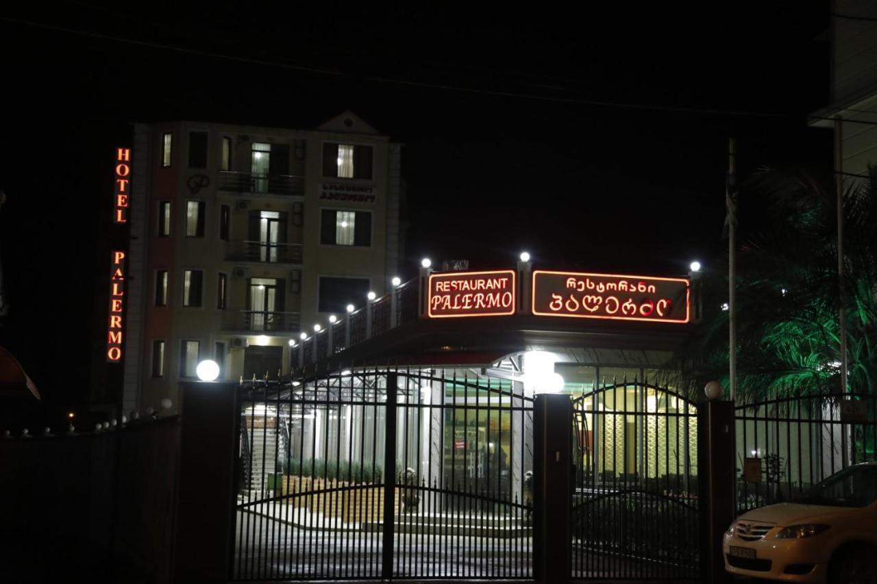 Hotel Palermo Kobuleti Esterno foto
